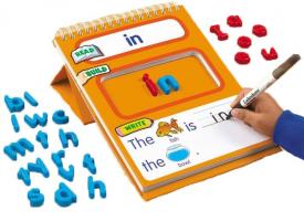Read, Build & Write Magnetic Sight Word Board Level 1 Kit